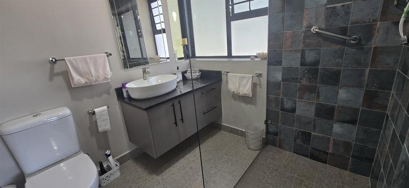 3 Bedroom Property for Sale in Outeniqua Strand Western Cape